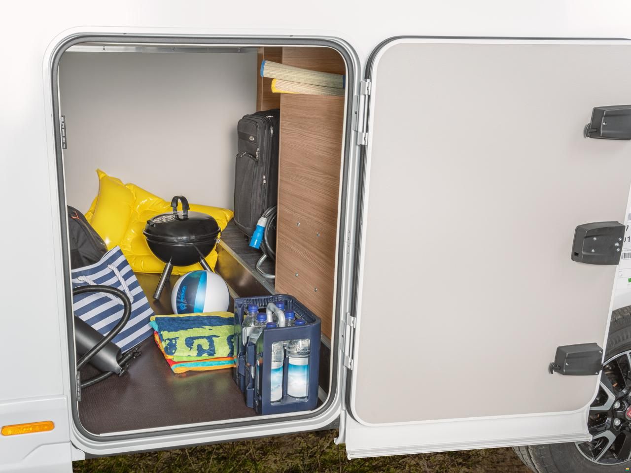 Knaus Live Wave 650 MG Platinum Selection