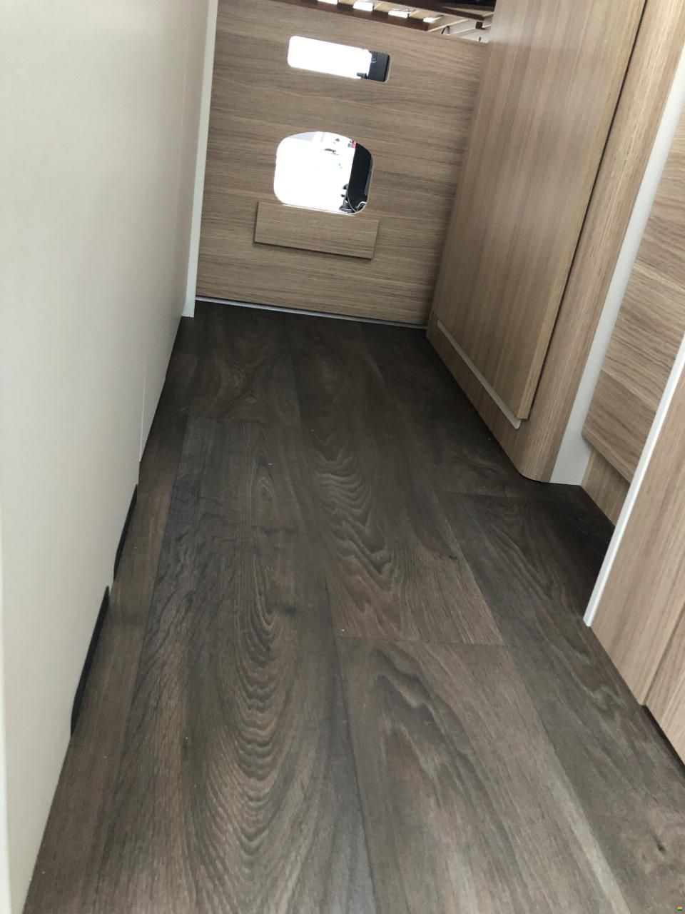 Sunlight Cliff Adventure 600