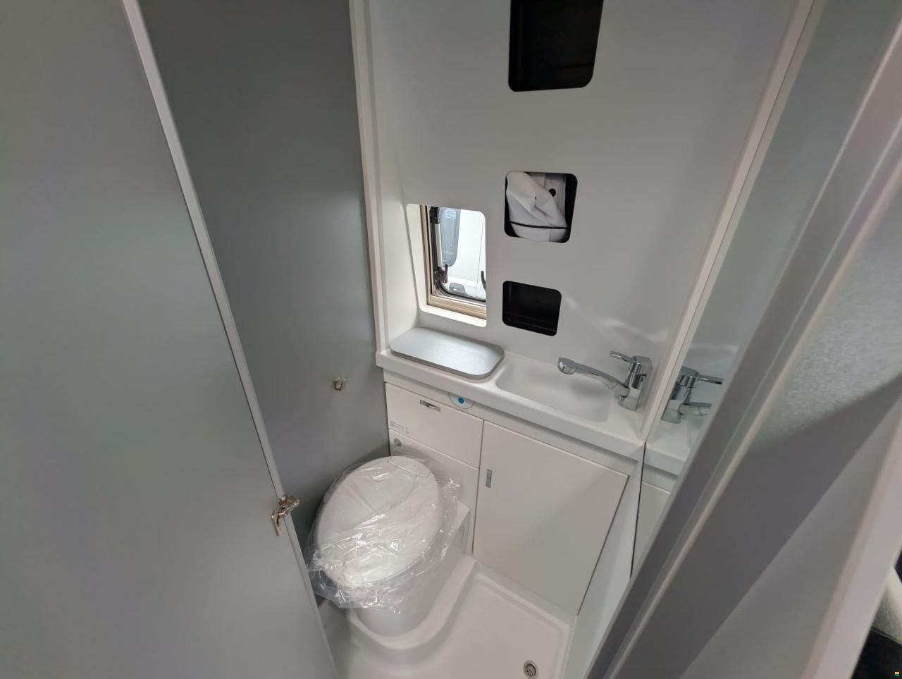 Weinsberg CaraBus GREY 630 ME Edition Fire