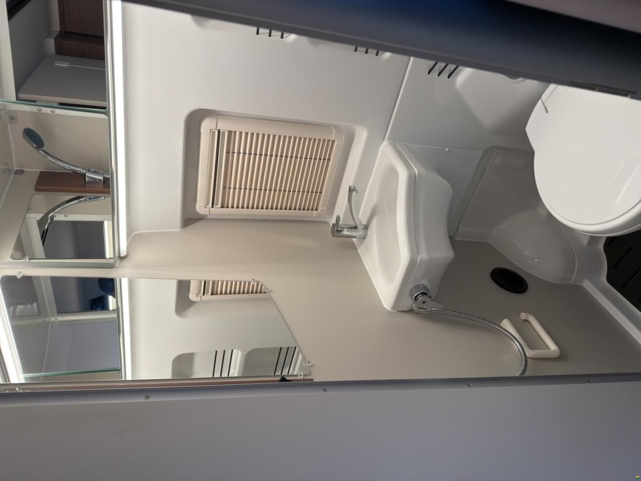 Westfalia Columbus 600E 2.2D 8G