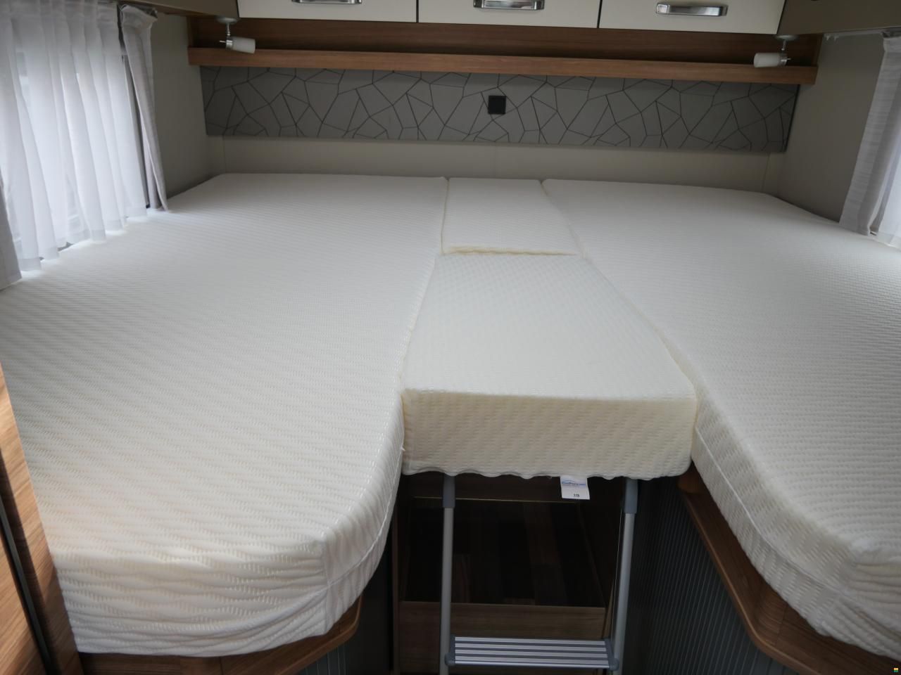 Weinsberg Cara Compact 600 MEG Pepper