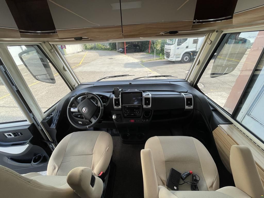 Hymer EXIS-i 588 integral