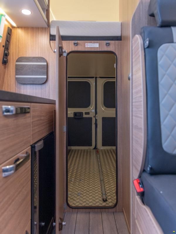 Weinsberg CaraBus 630 MEG [Outlaw] [Fire] Edition