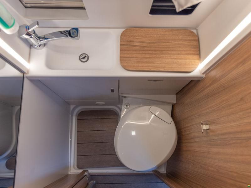 Weinsberg CaraBus 630 MEG [Outlaw] [Fire] Edition