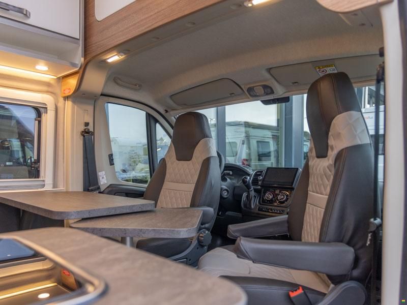 Weinsberg CaraBus 630 MEG [Outlaw] [Fire] Edition