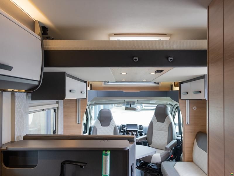 Knaus Live Wave 650 MG Platinum Selection