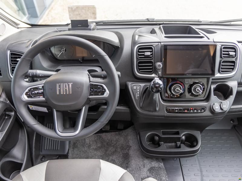 Knaus Live Wave 650 MG Platinum Selection