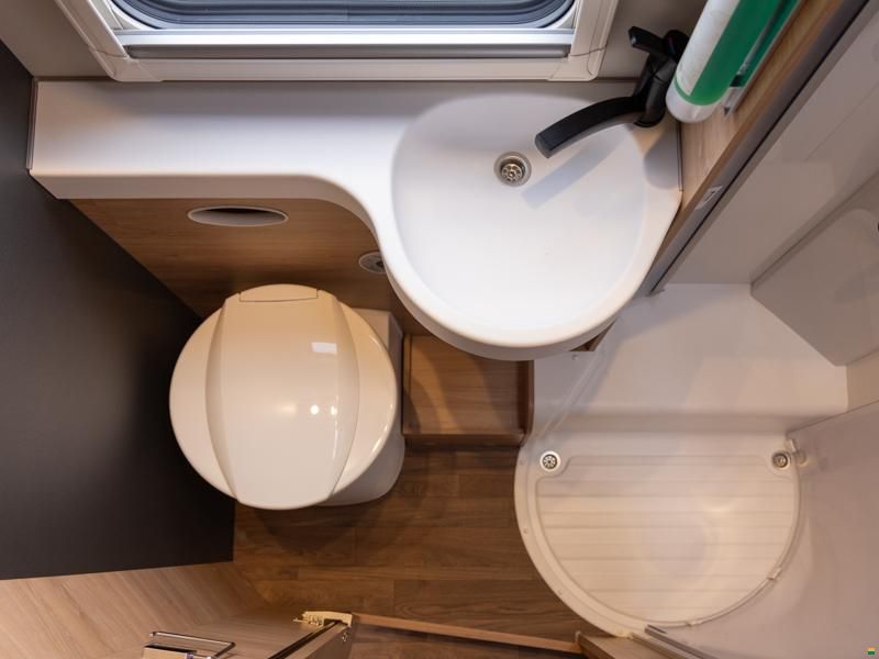 Knaus Live Wave 650 MG Platinum Selection