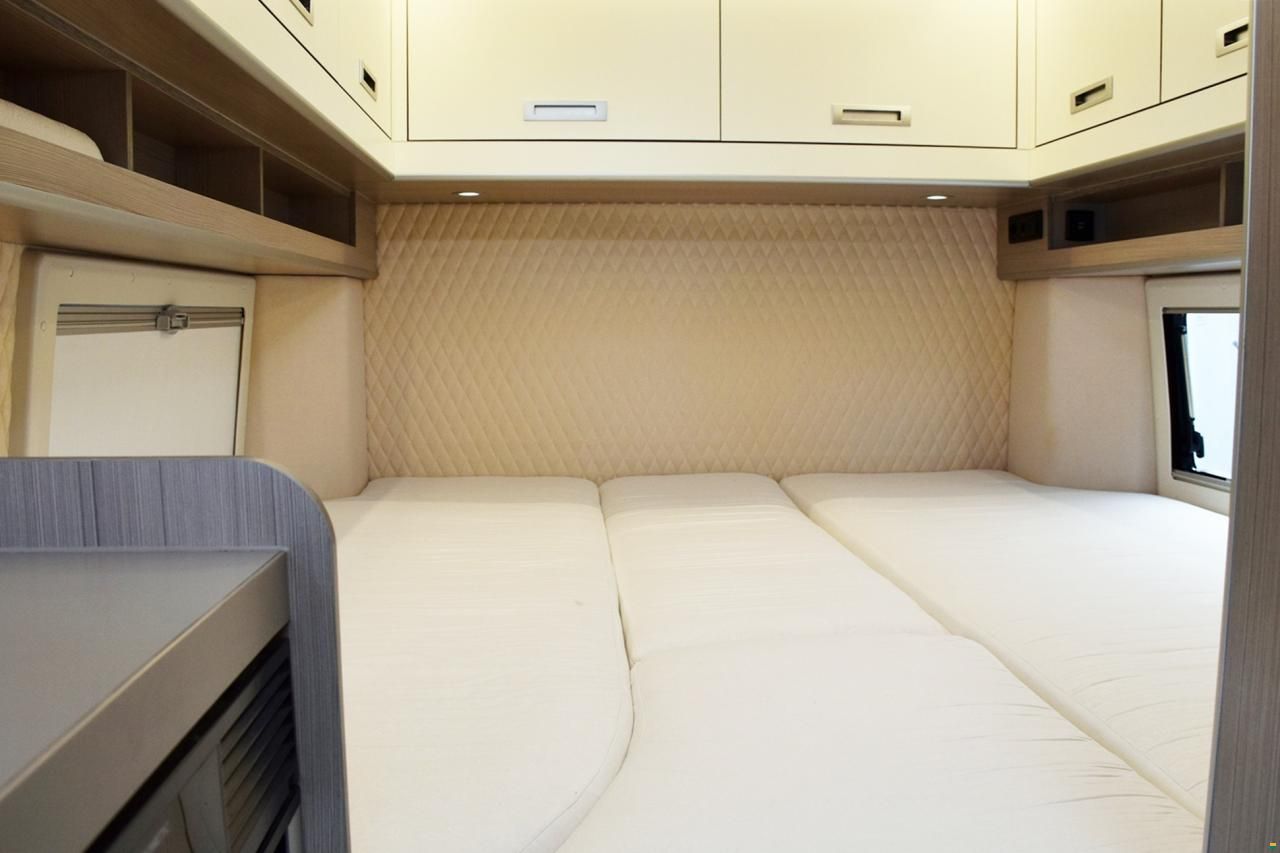 Pössl GLOBE-TRAVELLER VOYAGER Z 2,2 HDI H3