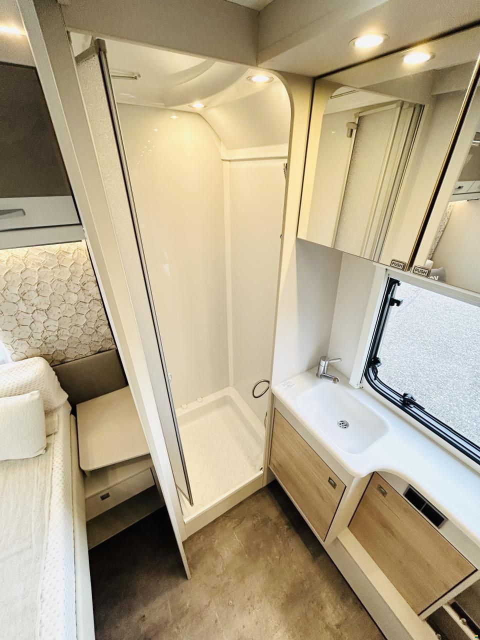 Dethleffs Nomad 650 RQT