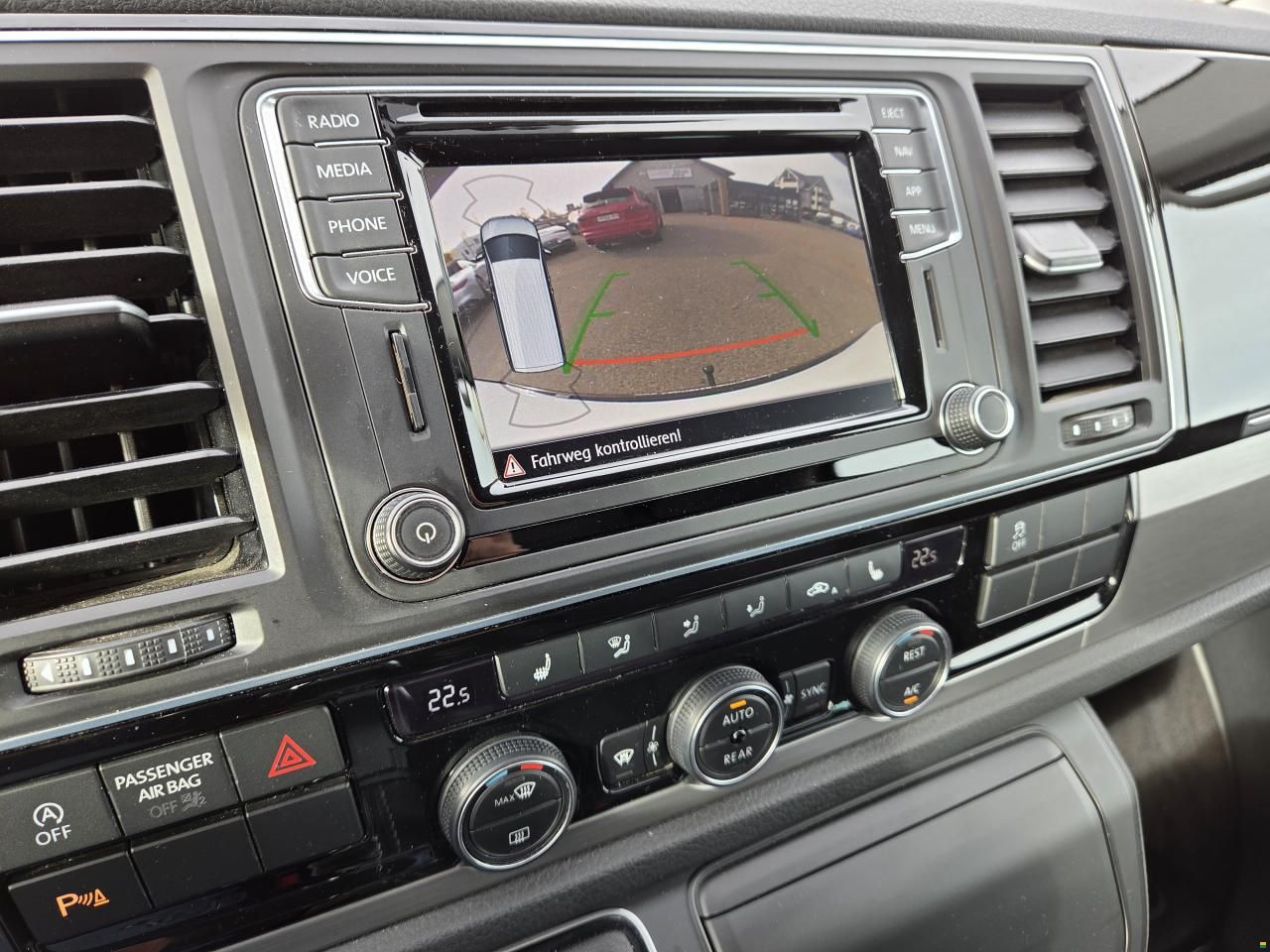 Volkswagen T6 California Beach 4M