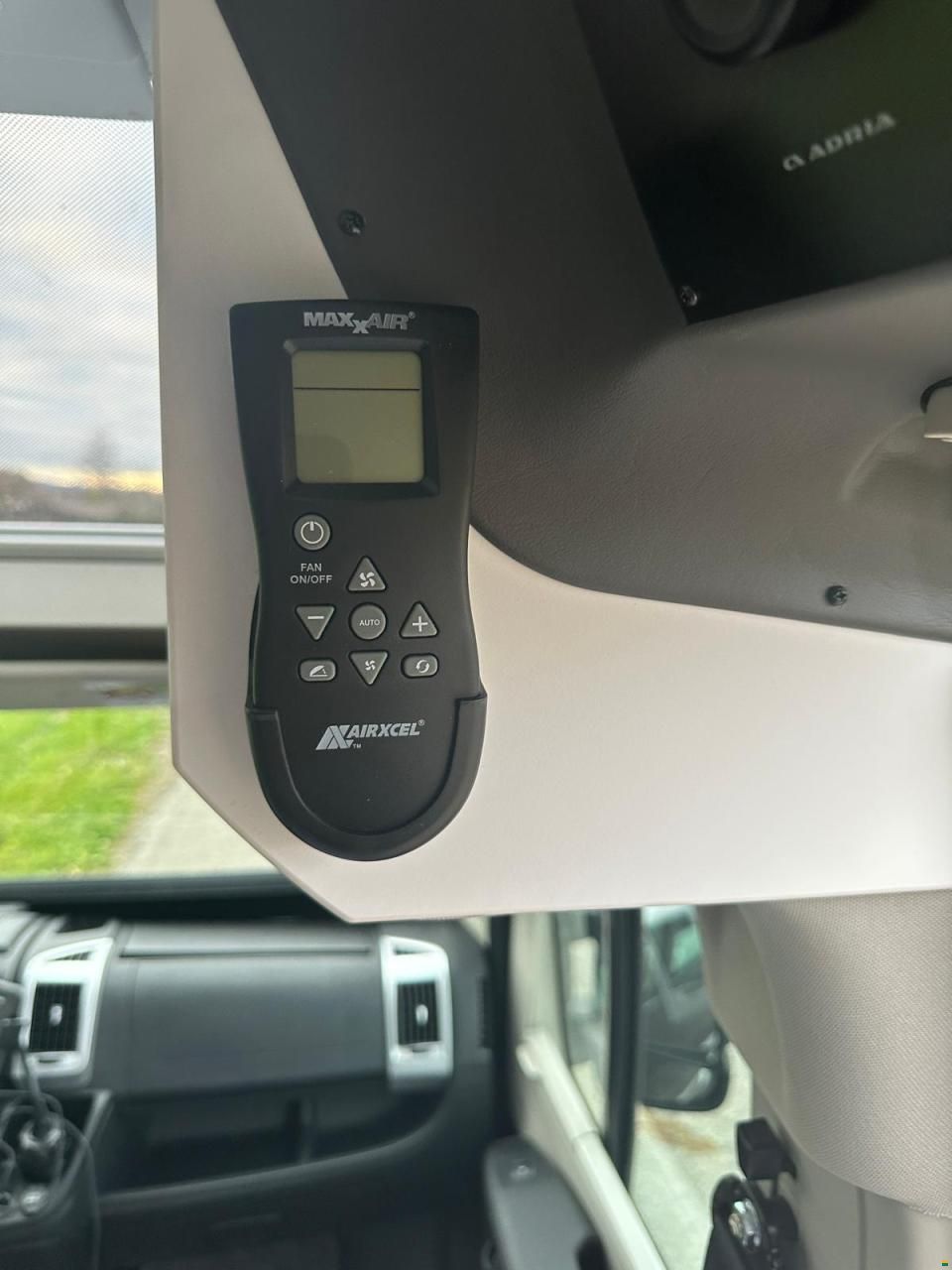 Adria Twin Supreme 640 SGX