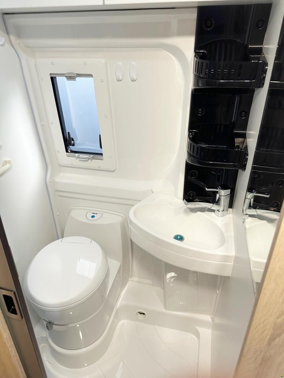 Clever Vans V 600 2.2 HDI AUFSTELLDACH