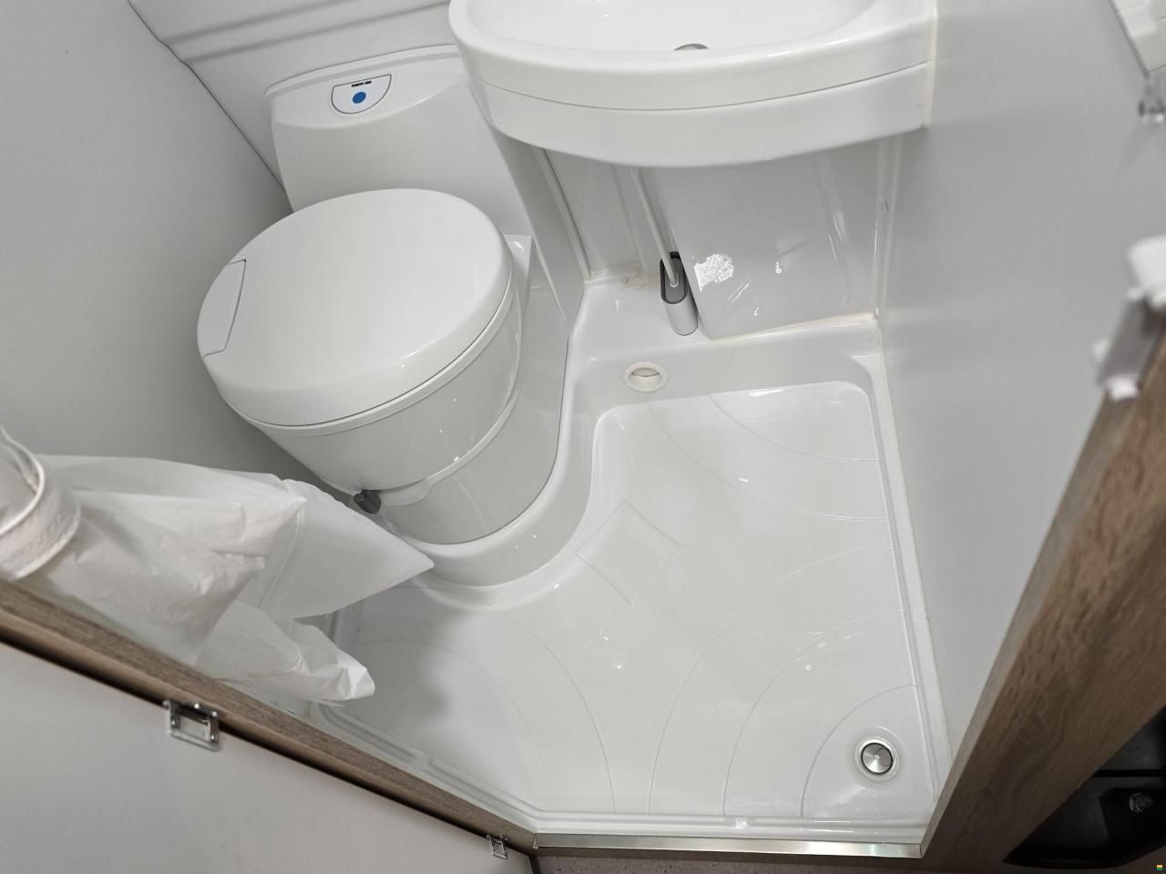 Clever Vans FAMILY 600 2.2 HDI H3