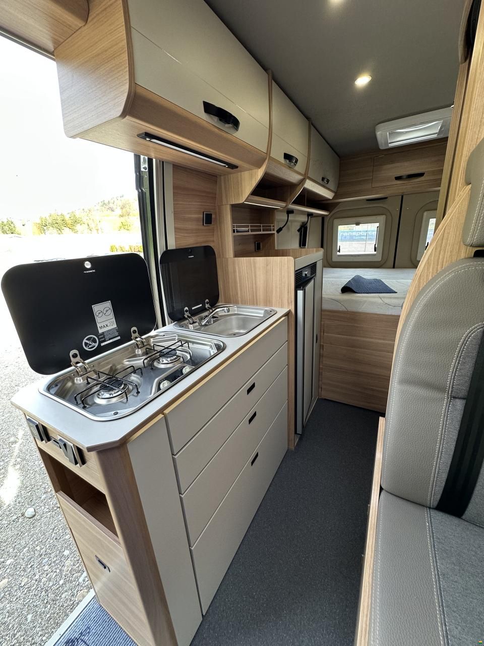 Bravia Mobil Swan 599