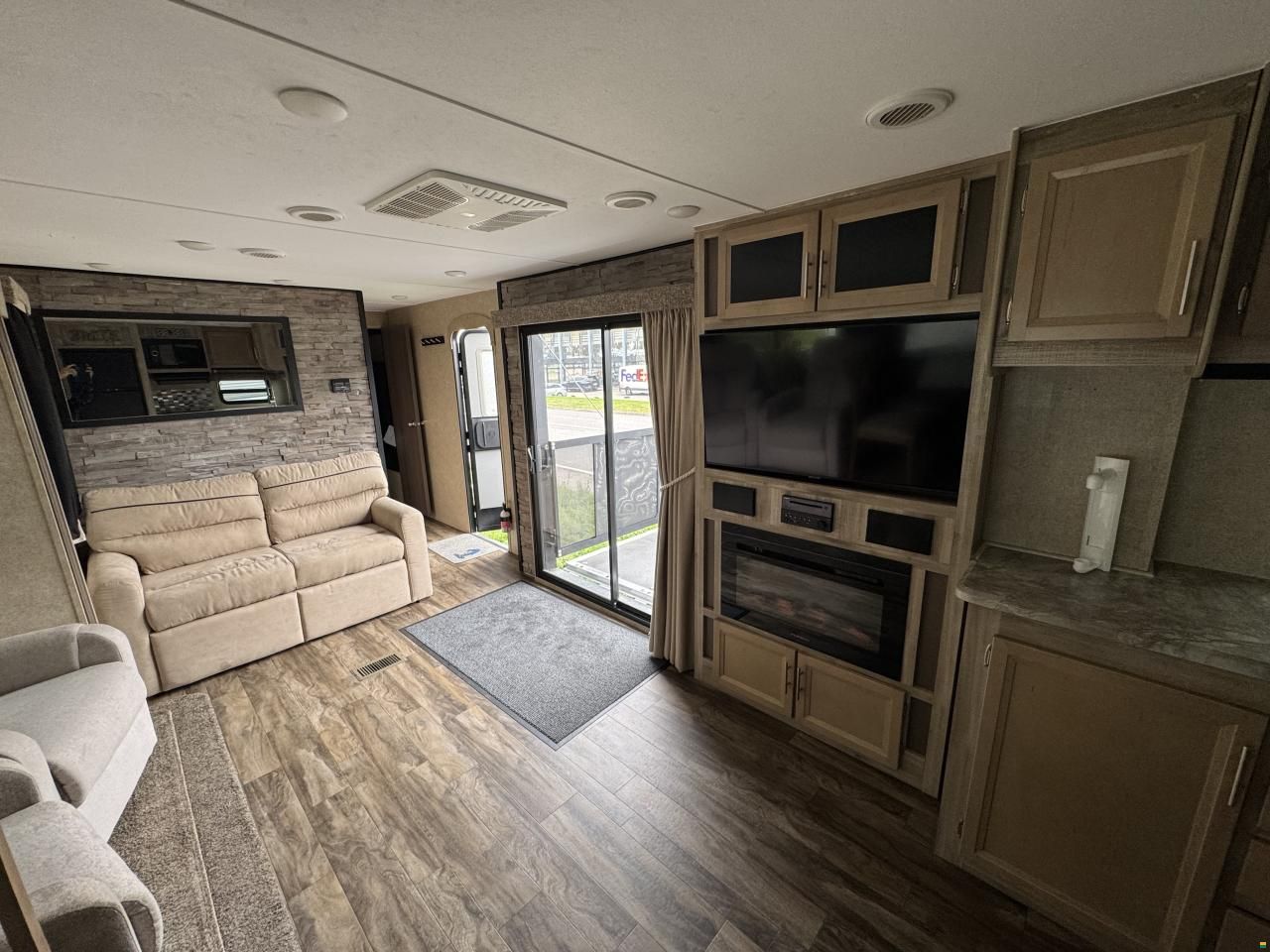 Catalina Legacy 303 RKP