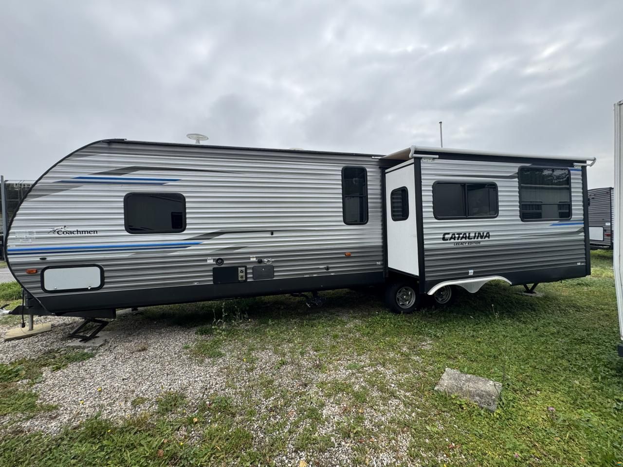 Catalina Legacy 303 RKP