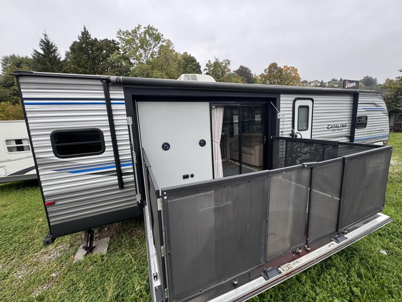 Catalina Legacy 303 RKP