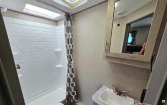 Catalina Legacy 263 BHS