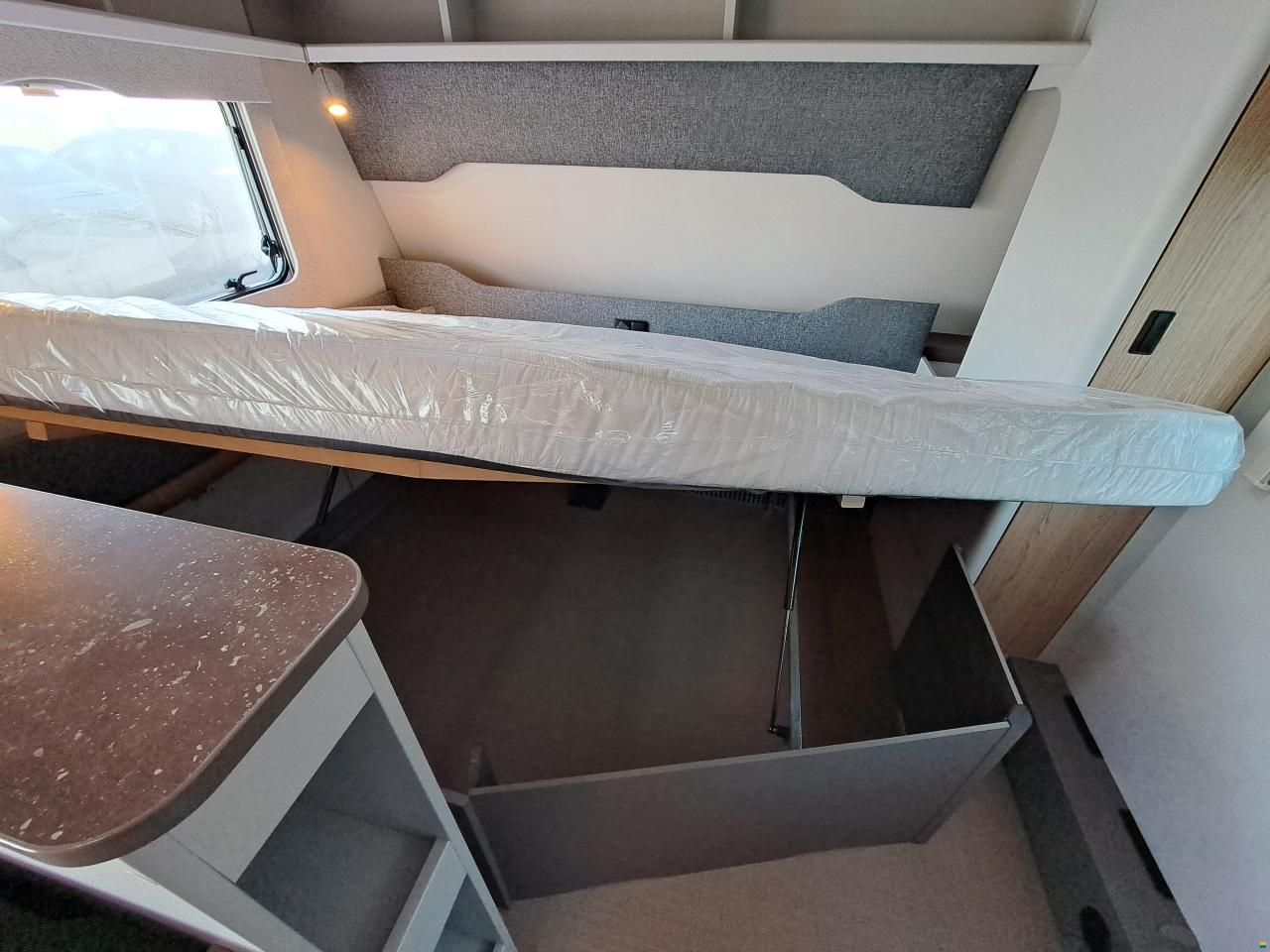 Bürstner Averso 560 TK B66