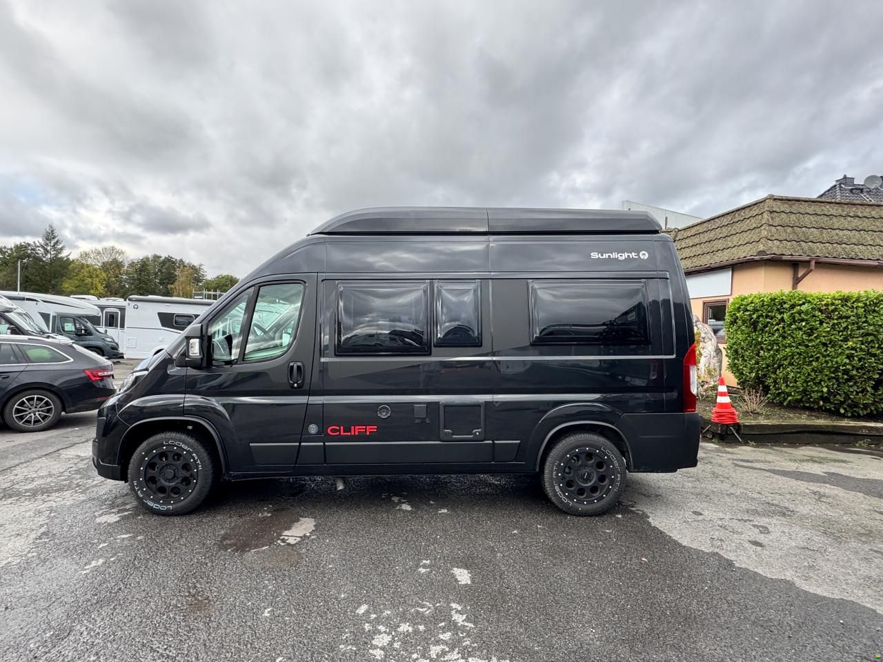 Sunlight Cliff 540 Adventure