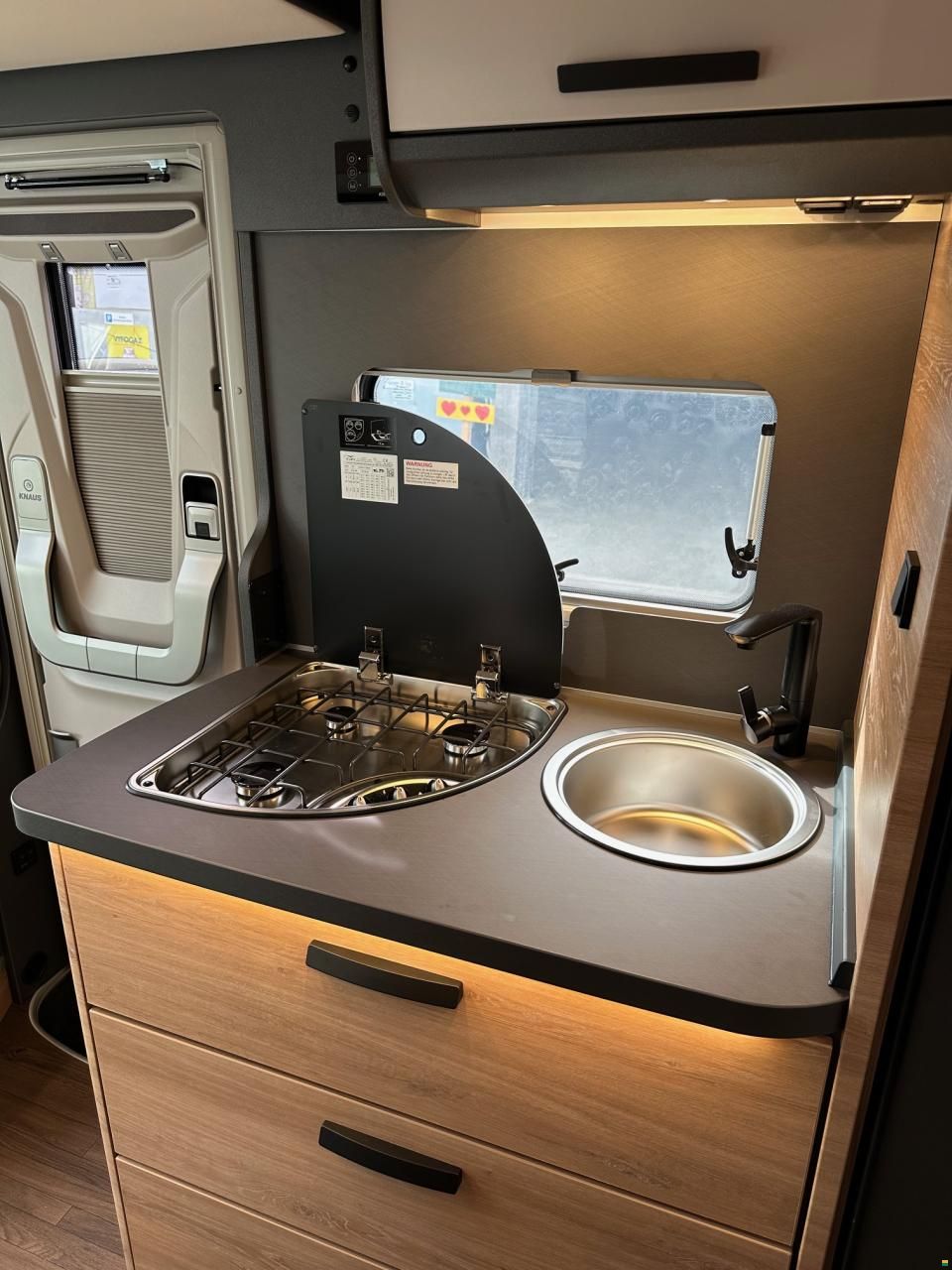 Knaus Live Wave 650MEG BLACK Selection