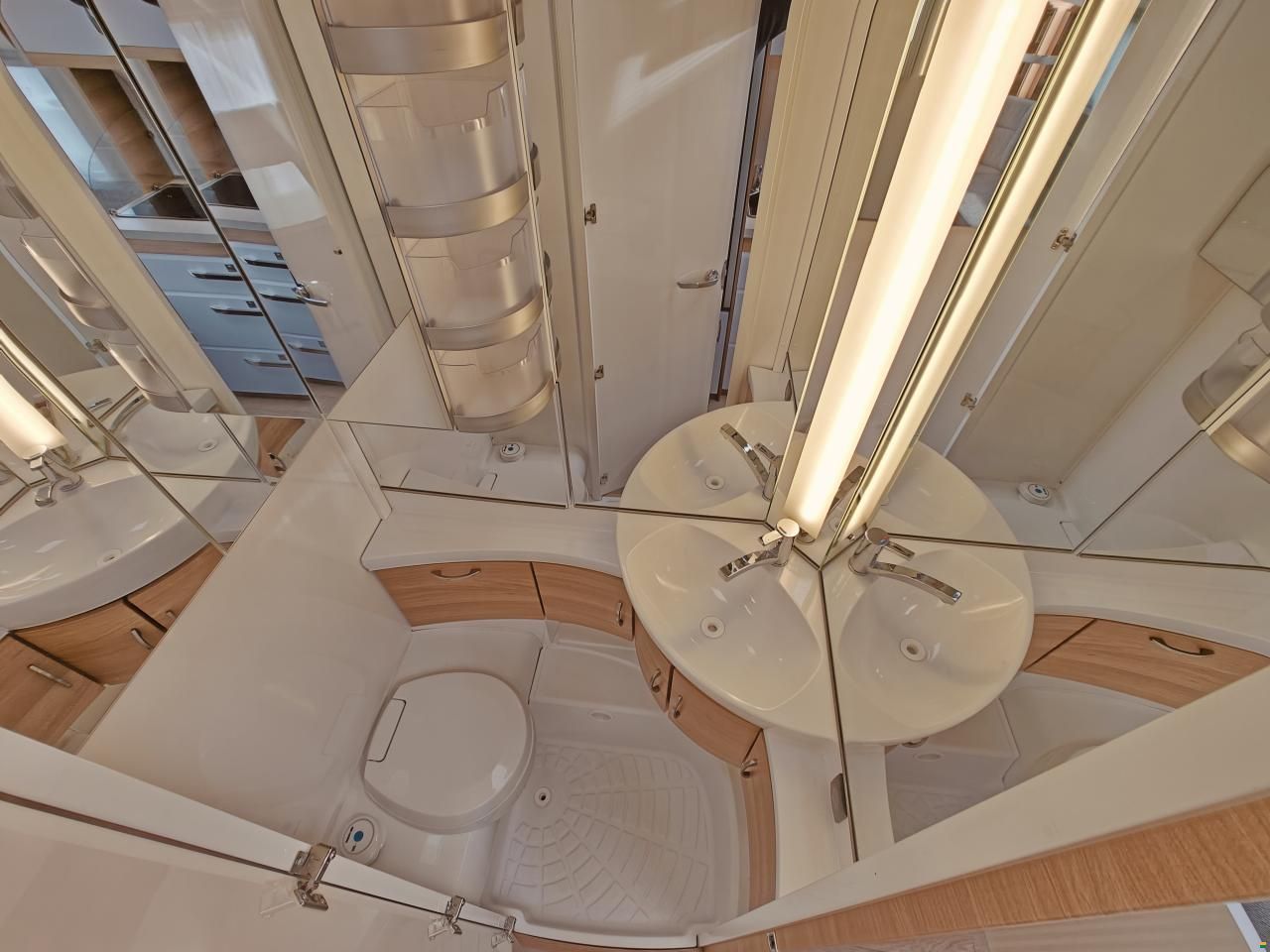 Hobby 515 UHK De Luxe - Etagenbetten -Hubbett