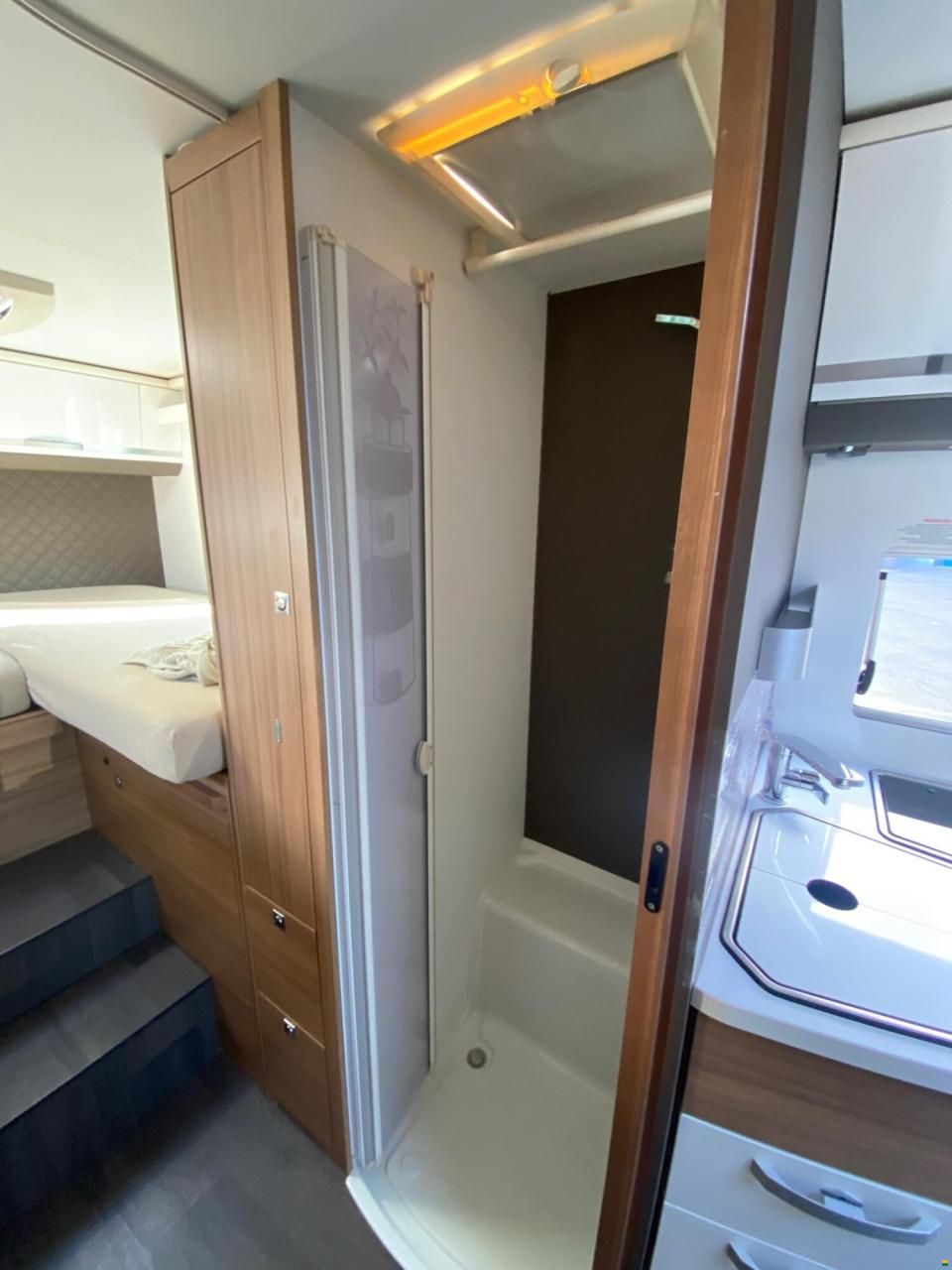 Adria Coral Plus S 670 SL