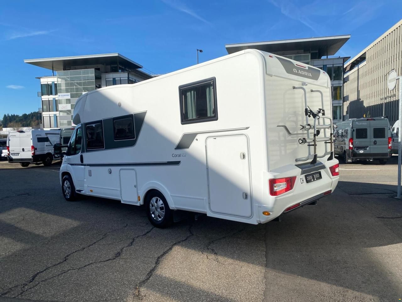 Adria Coral Plus S 670 SL