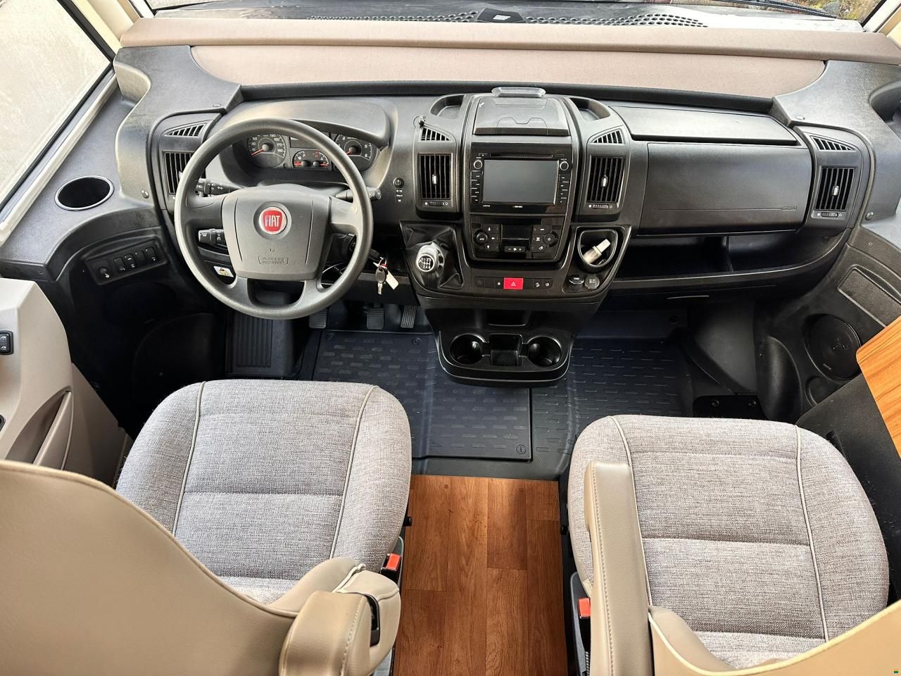 Hymer B 704 Premium Line