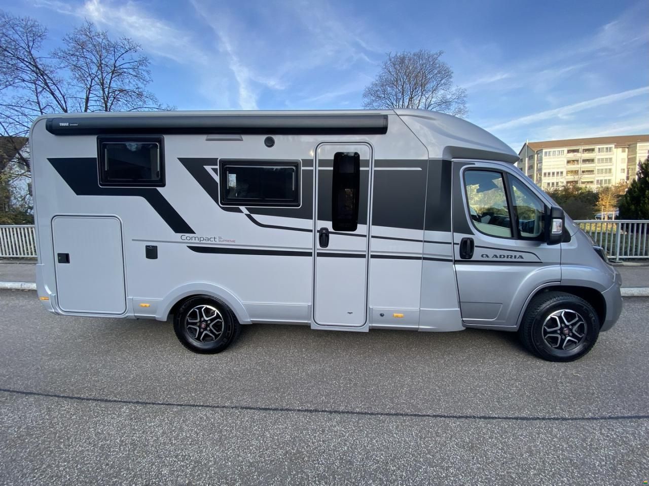 Adria Compact SL Supreme, Fiat 180PS Automat