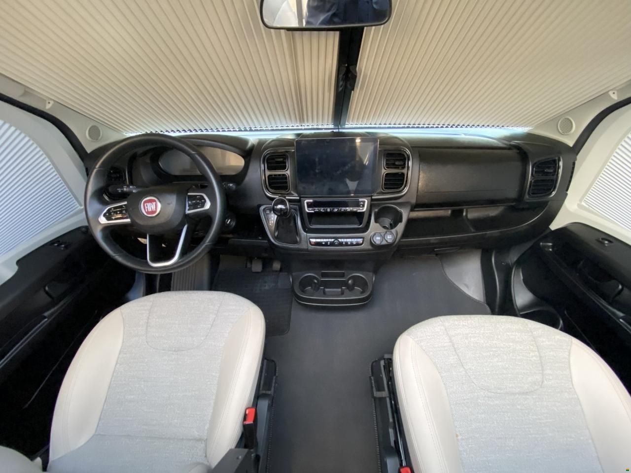 Adria Compact SL Supreme, Fiat 180PS Automat