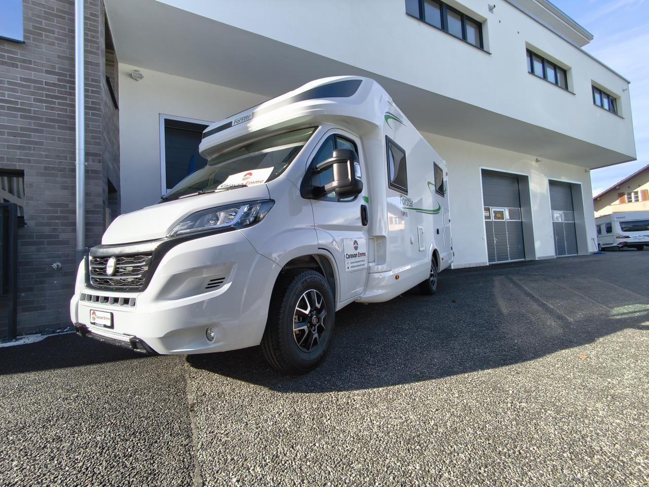 Forster-Reisemobile T 699 EB mit Einzelbett & Hubbett!