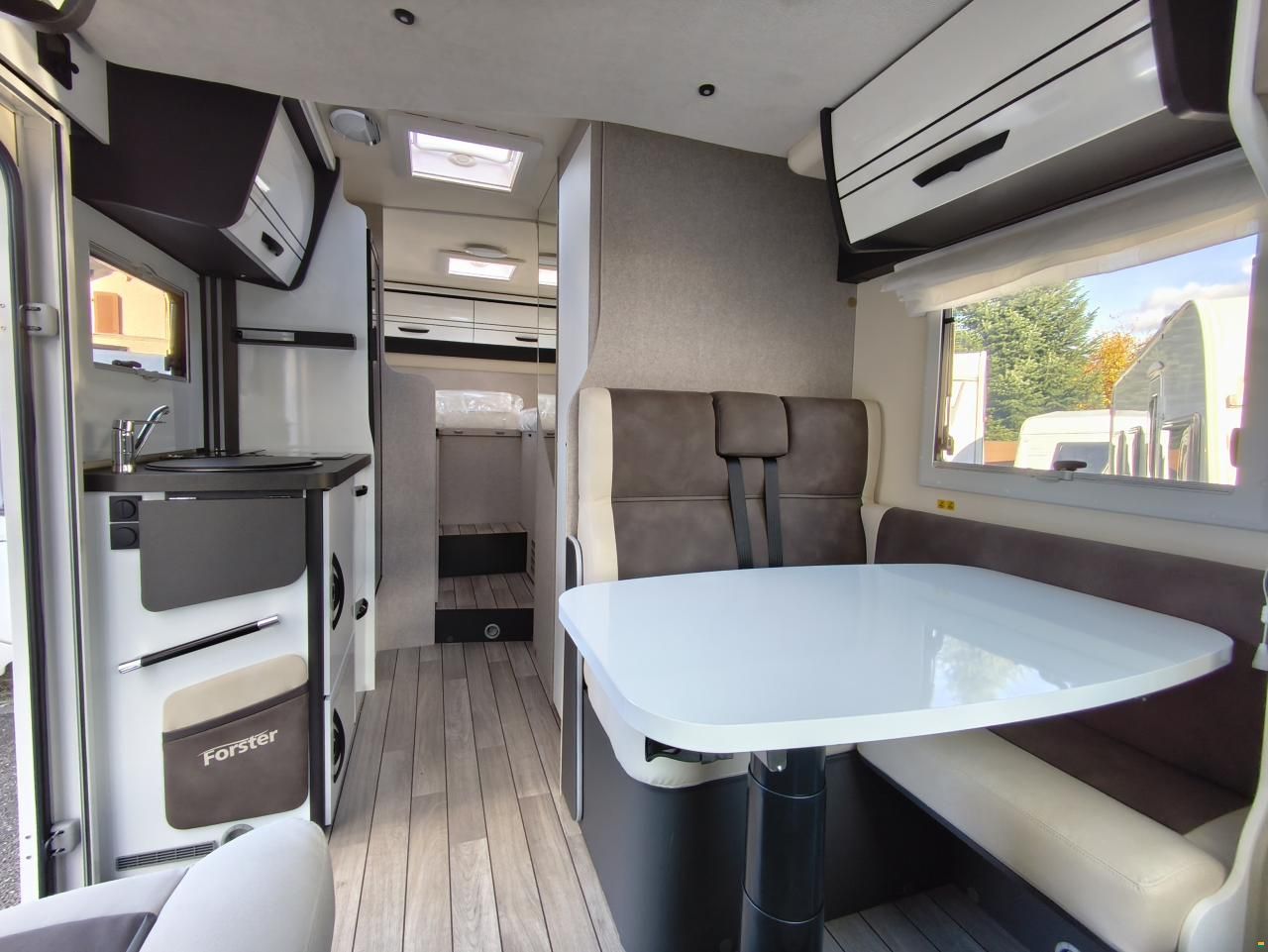 Forster-Reisemobile T 699 EB mit Einzelbett & Hubbett!