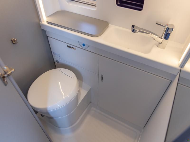 Weinsberg CaraBus Grey 600 MQH Edition [Fire]