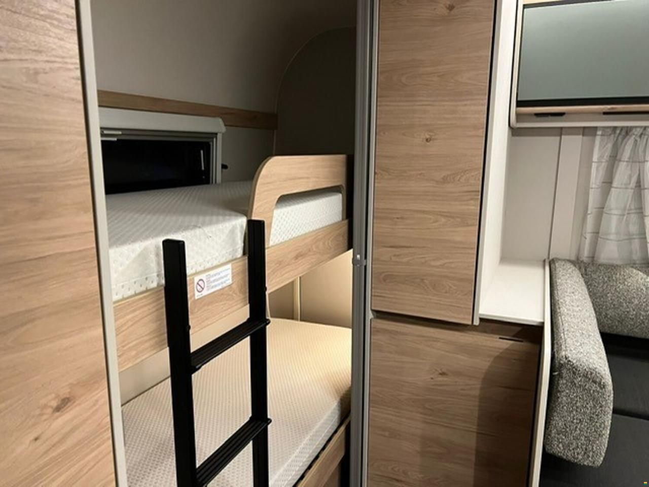 Dethleffs Camper 560 FMK