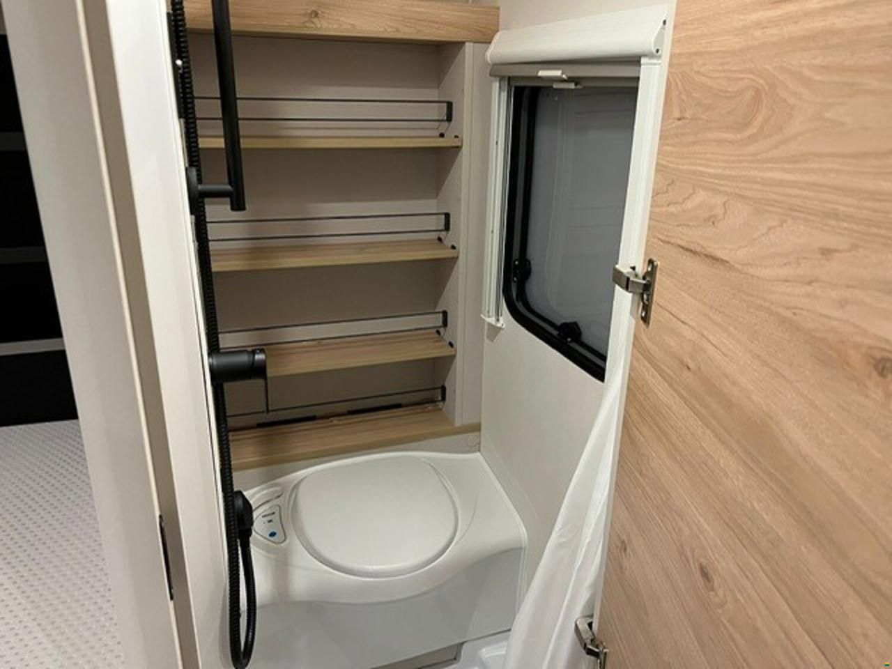 Dethleffs Camper 560 FMK