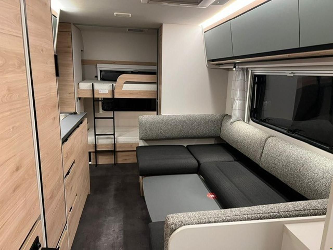 Dethleffs Camper 560 FMK