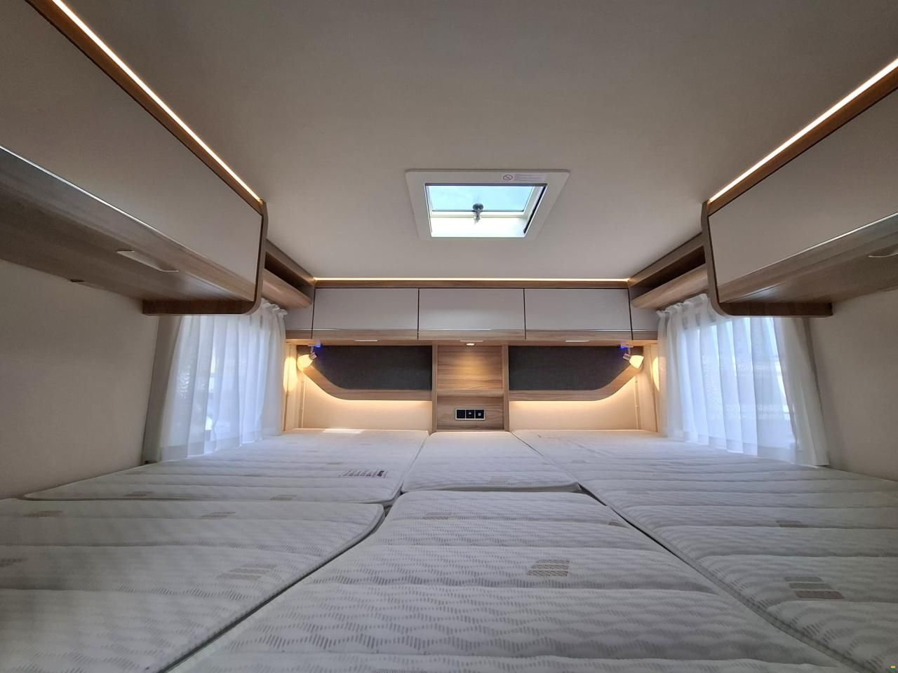 Hymer EXIS i474 - AUTOMAT