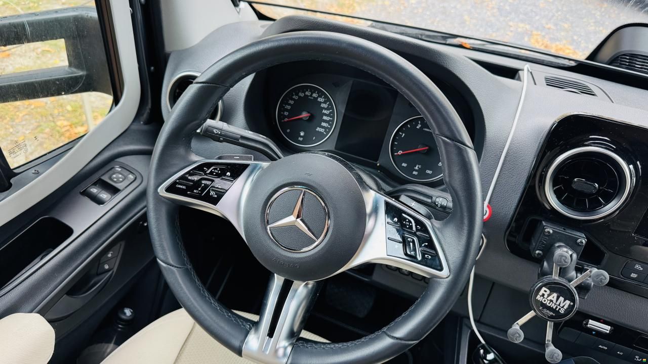 Hymer ML-T CrossOver 570