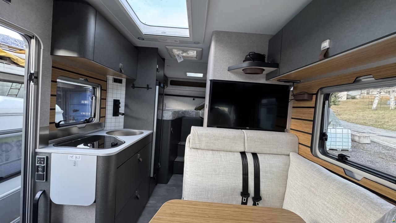 Hymer ML-T CrossOver 570