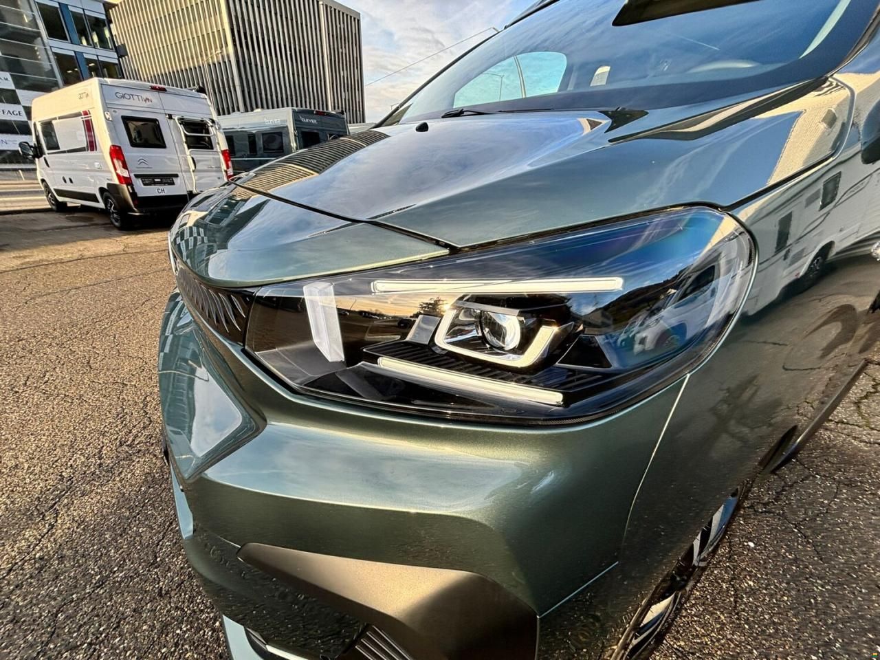 Pössl Vanster Citroen 180 PS