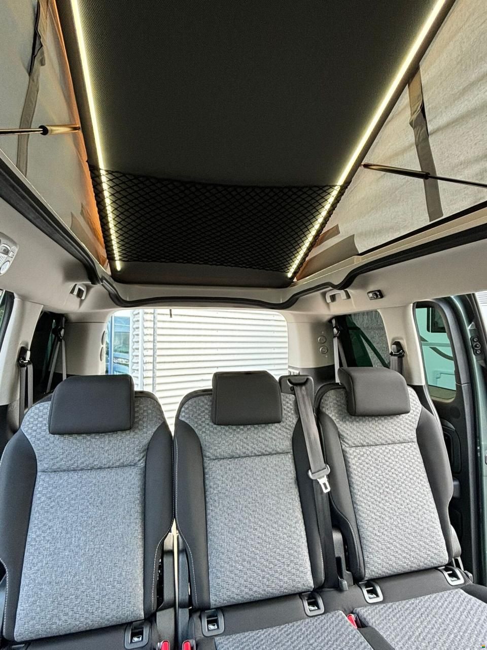 Pössl Vanster Citroen 180 PS