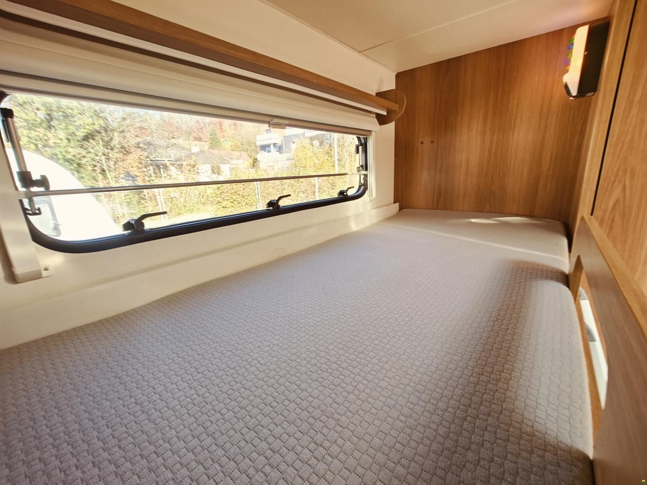 Dethleffs NOMAD 740 RFK Doppelbett & Stockbetten