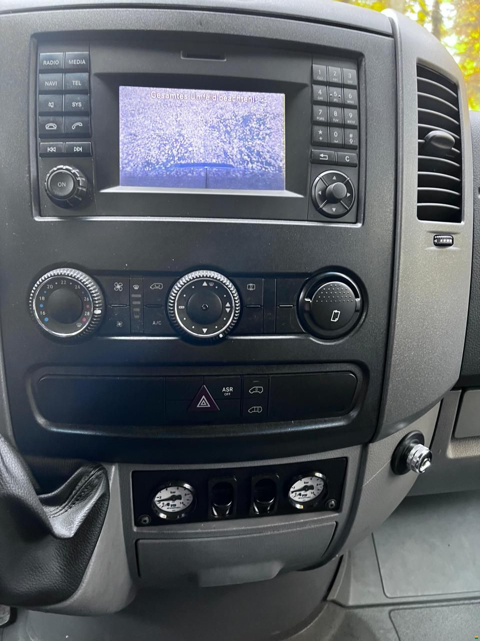 Mercedes Benz L3H2 319 BT 4x4