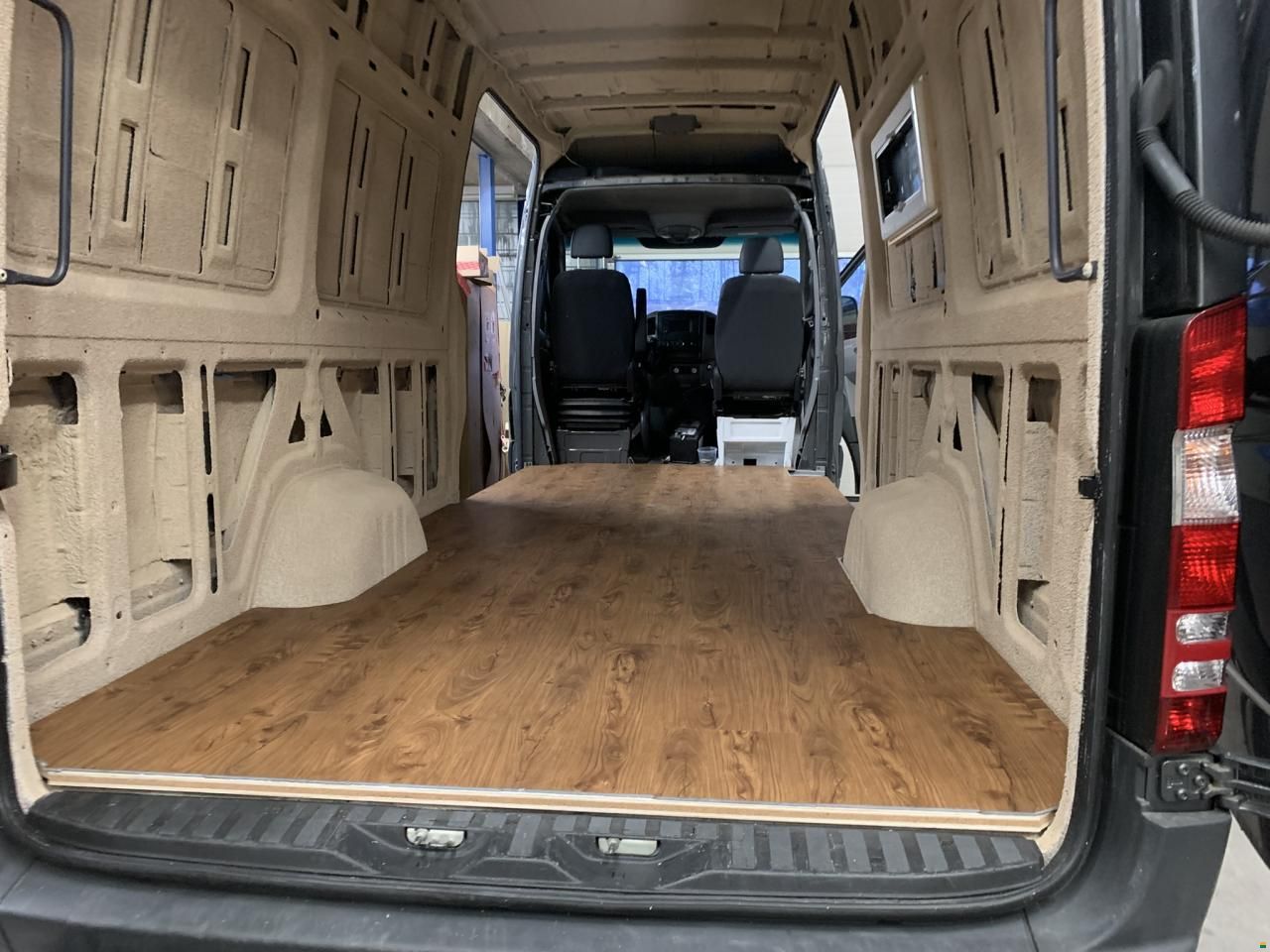 Mercedes Benz L3H2 319 BT 4x4