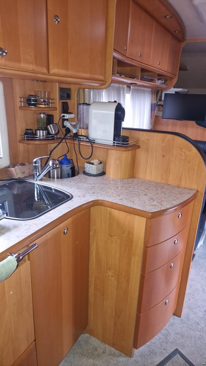 Concorde Charsima A830