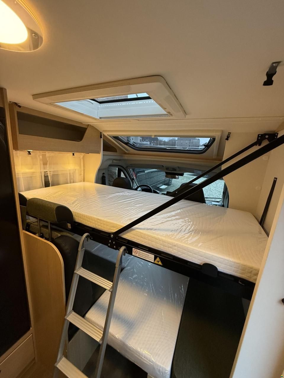 Sunlight Adventure V 67S