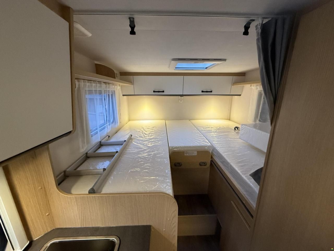 Sunlight Adventure V 67S