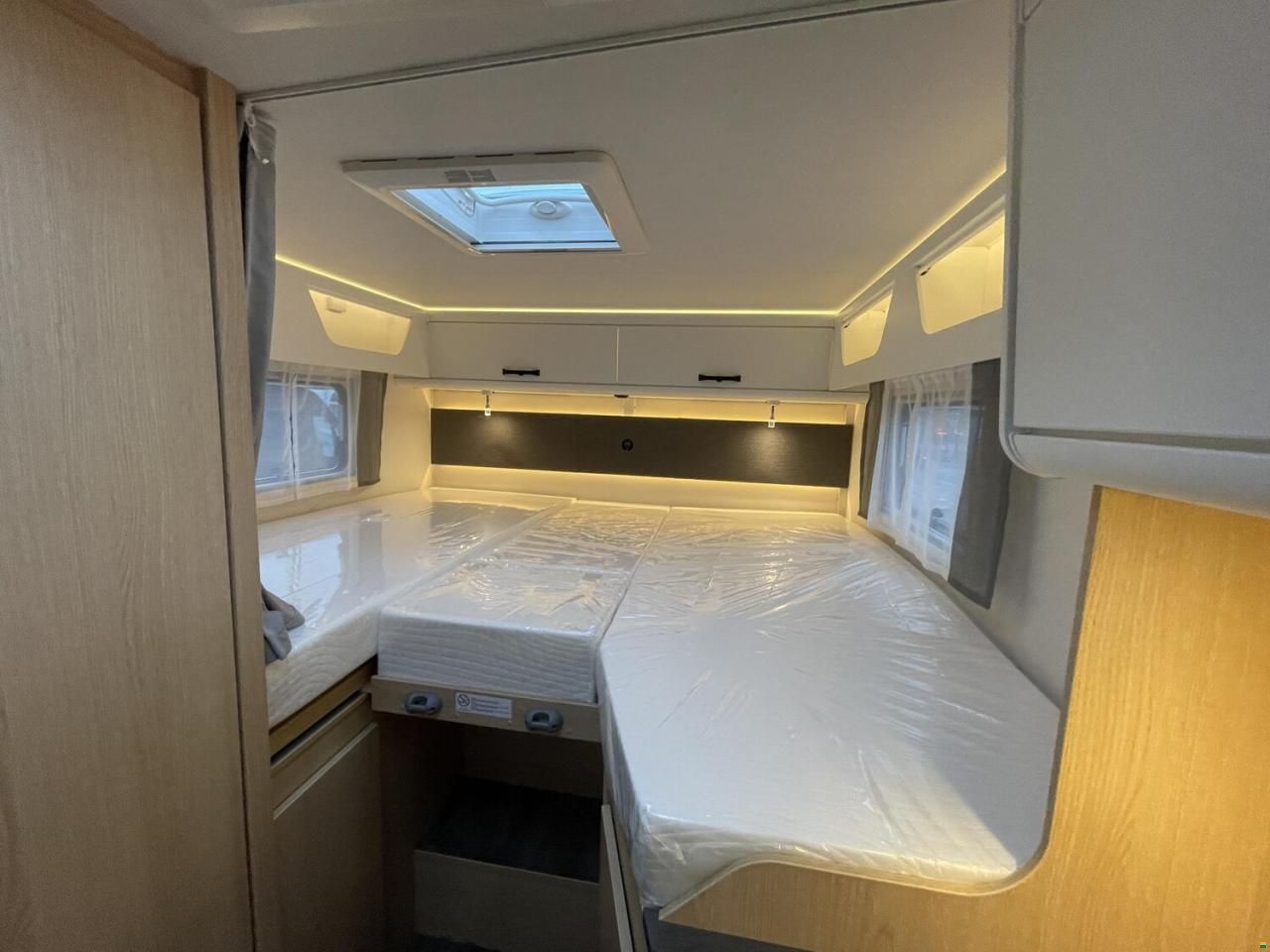 Sunlight Adventure T 67S